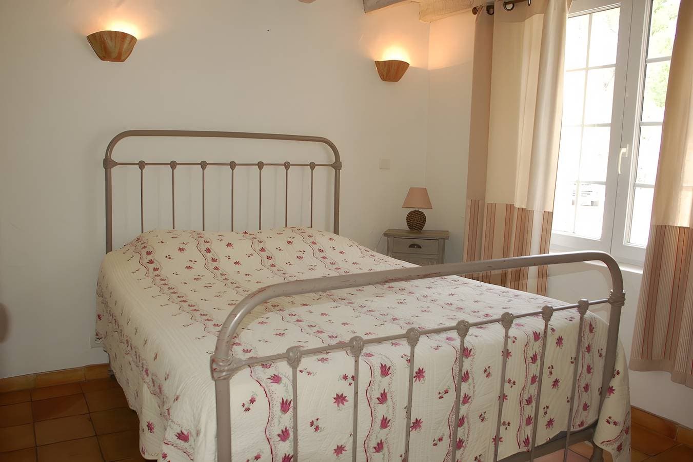 Foto 13 von 15: Villa '3 Pers. Parc Du Luberon' mit privater Terrasse, WLAN und Klimaanlage