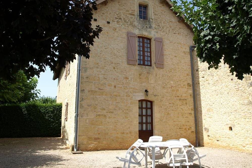 Familienhaus in Proissans mit Garten und Parkplatz 1