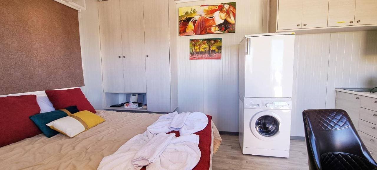 Foto 11 von 38: Studio Apartment with Sea View