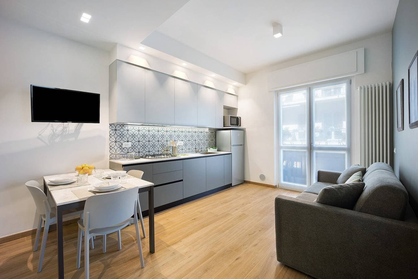 Victoria Apartments Family 1