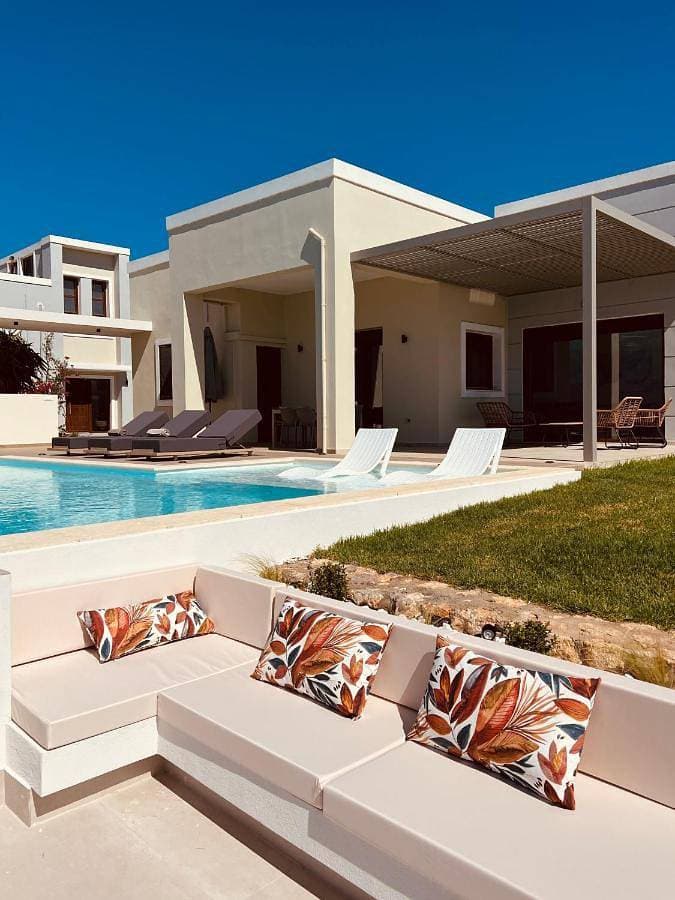 Foto 5 von 67: Three-Bedroom Villa