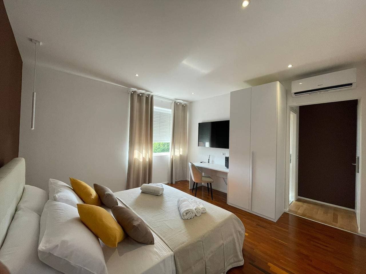 Foto 3 von 21: Zimmer 'Camera Deluxe' mit WLAN und Klimaanlage
