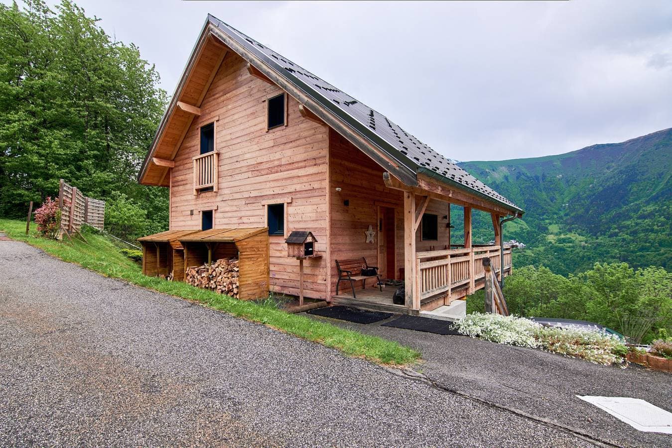 Foto 2 von 26: Chalet "La Traverse" mit Bergblick, Whirlpool & WLAN
