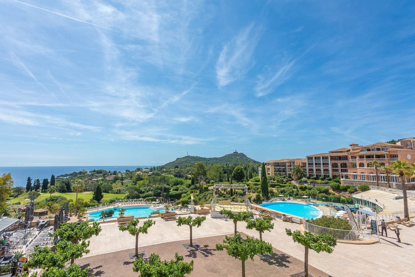 Foto 3 von 28: Appartement 'Cap Esterel – Pool' mit Meerblick, WLAN & Klimaanlage