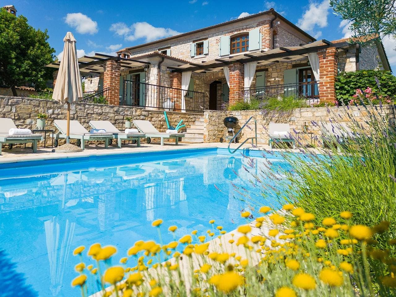 Villa Lotus 1