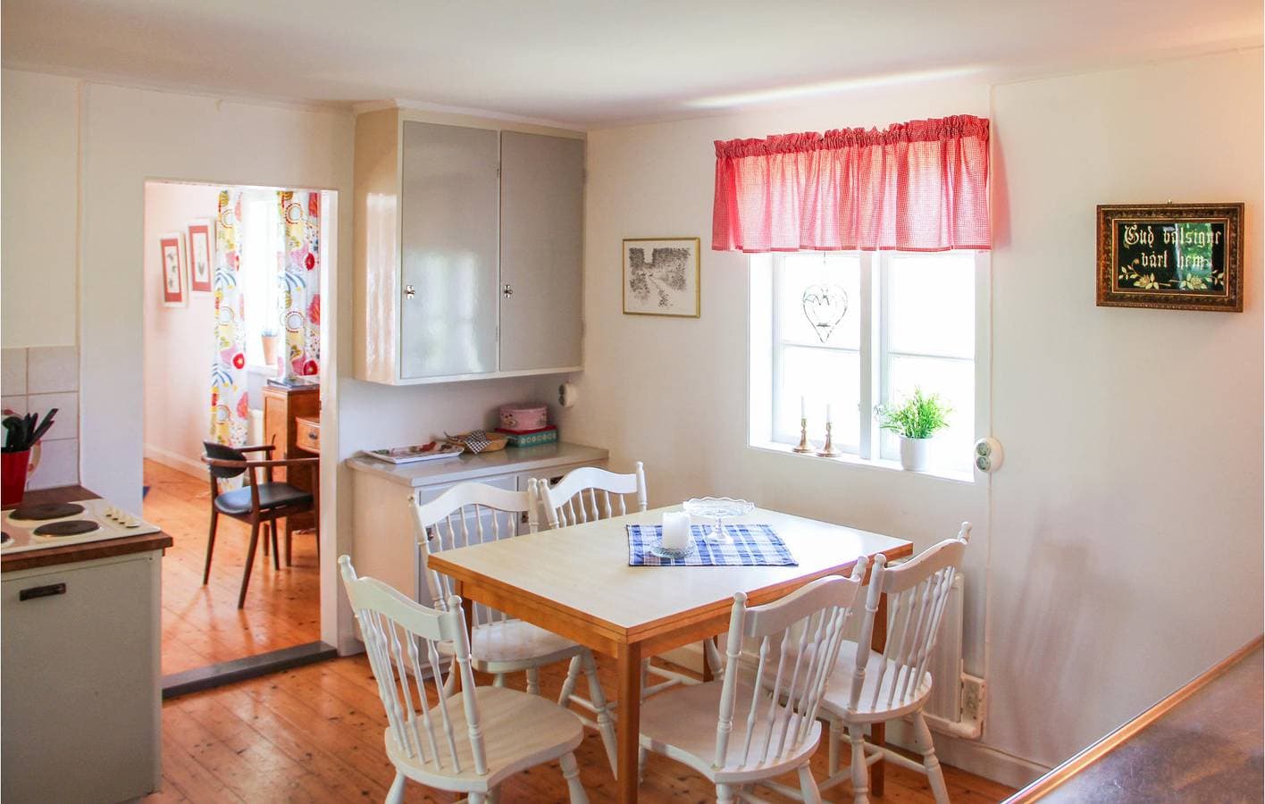 Foto 3 von 5: Ferienhaus für 6 Personen mit Garten