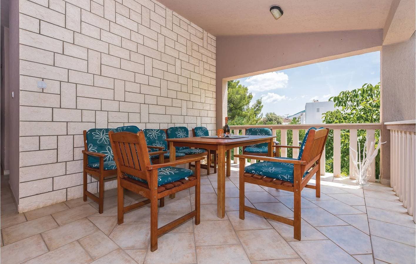 Foto 8 von 24: Gemütliche Ferienwohnung mit Terrasse, 200 m vom Strand Camp Vala entfernt