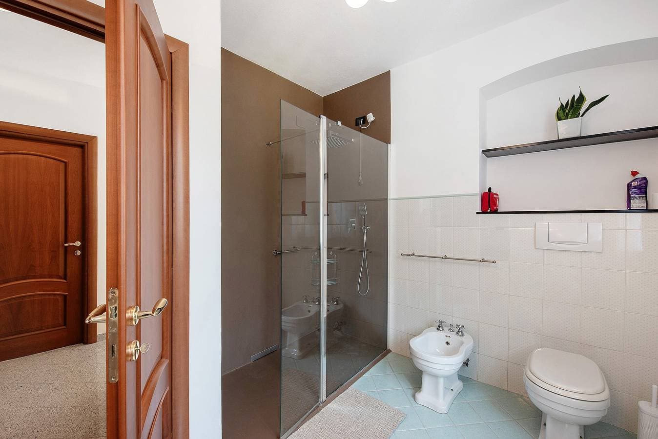Foto 13 von 38: Mela Garden House Genova – Ruhiges Apartment mit Meerblick, WLAN & Parkplatz