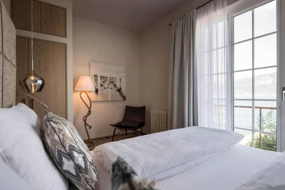 Foto 2 von 27: Luxusvilla am Gardasee mit privatem Badesteg