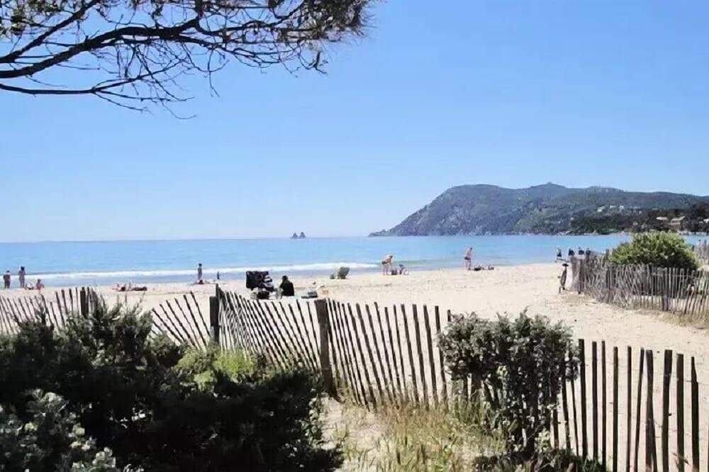 Foto 9 von 13: Residence Les Maisons De La Plage - T2 duplex in secure residence, private parking, swimming pool, air conditioning, internet