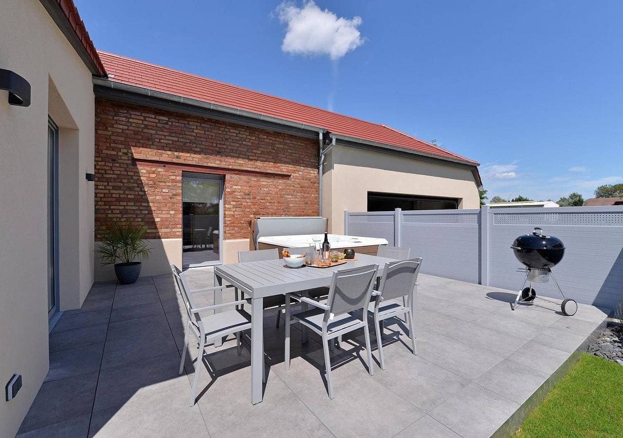 Foto 3 von 25: Ferienhaus für 6 Personen mit Terrasse