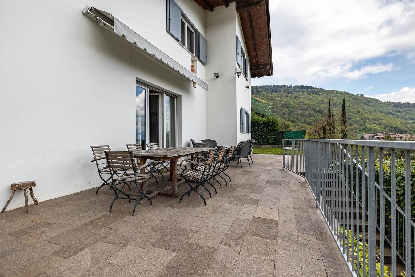 Foto 10 von 40: Villa "Tanas" mit Seeblick, privatem Pool und WLAN
