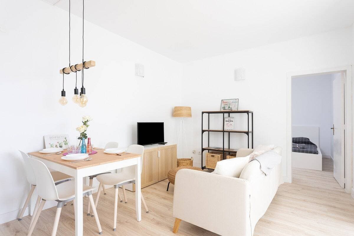 Foto 2 von 35: Ferienwohnung für 4 Personen mit Terrasse