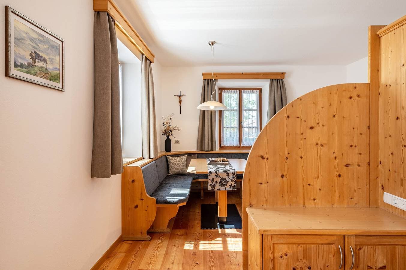 Foto 7 von 27: Ferienwohnung "Schreiberhof Panorama" mit Bergblick, Gemeinschaftsgarten und WLAN