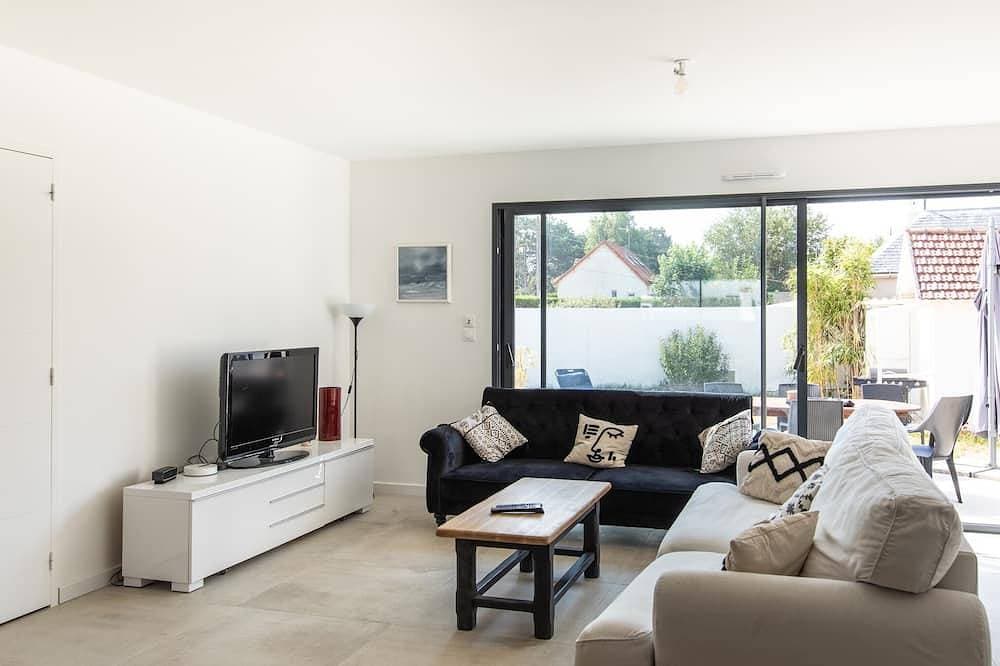 Foto 10 von 23: Les Embruns - Comfortable new house 2 minutes walk from the beach