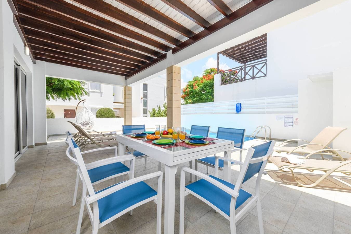 Foto 8 von 14: Villa Konnos Breeze: Private Pool / Sleeps 7