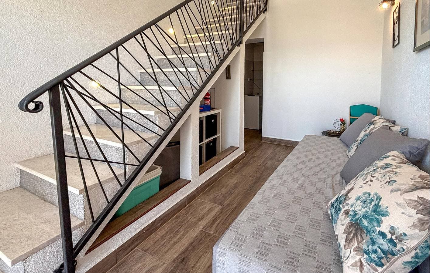 Foto 3 von 26: Gemütliche 1-Zimmer-Wohnung mit Terrasse, 600 m vom ruhigen Strand entfernt