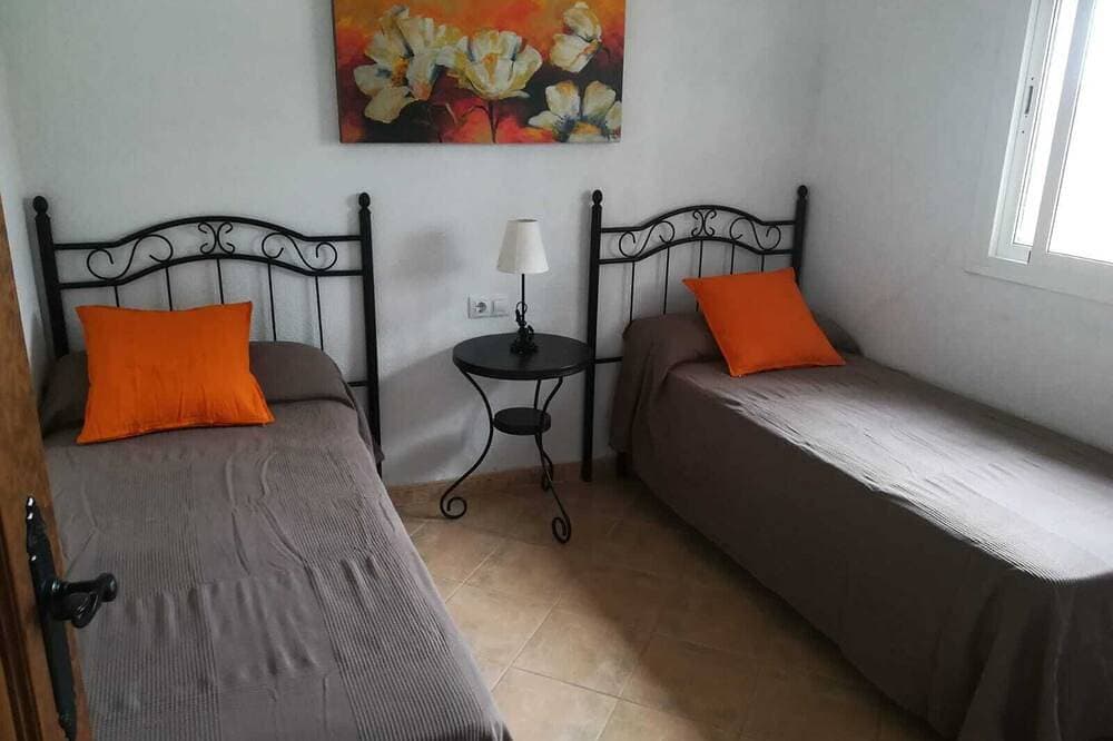 Foto 5 von 20: Villa, Villa oder Ferienhaus mit Pool, nahe dem Strand von La Barrosa in Chic