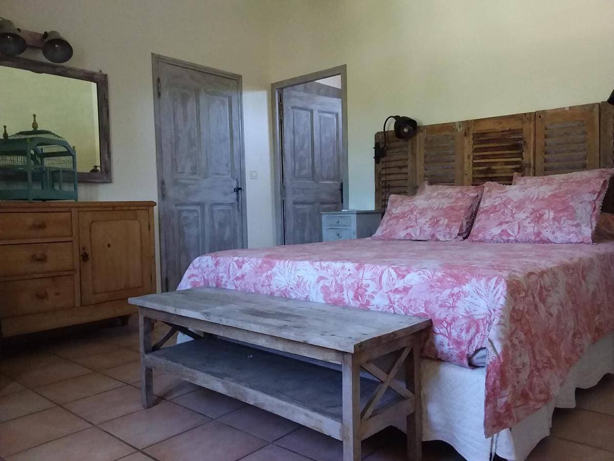Foto 2 von 7: Double Room with Private Bathroom