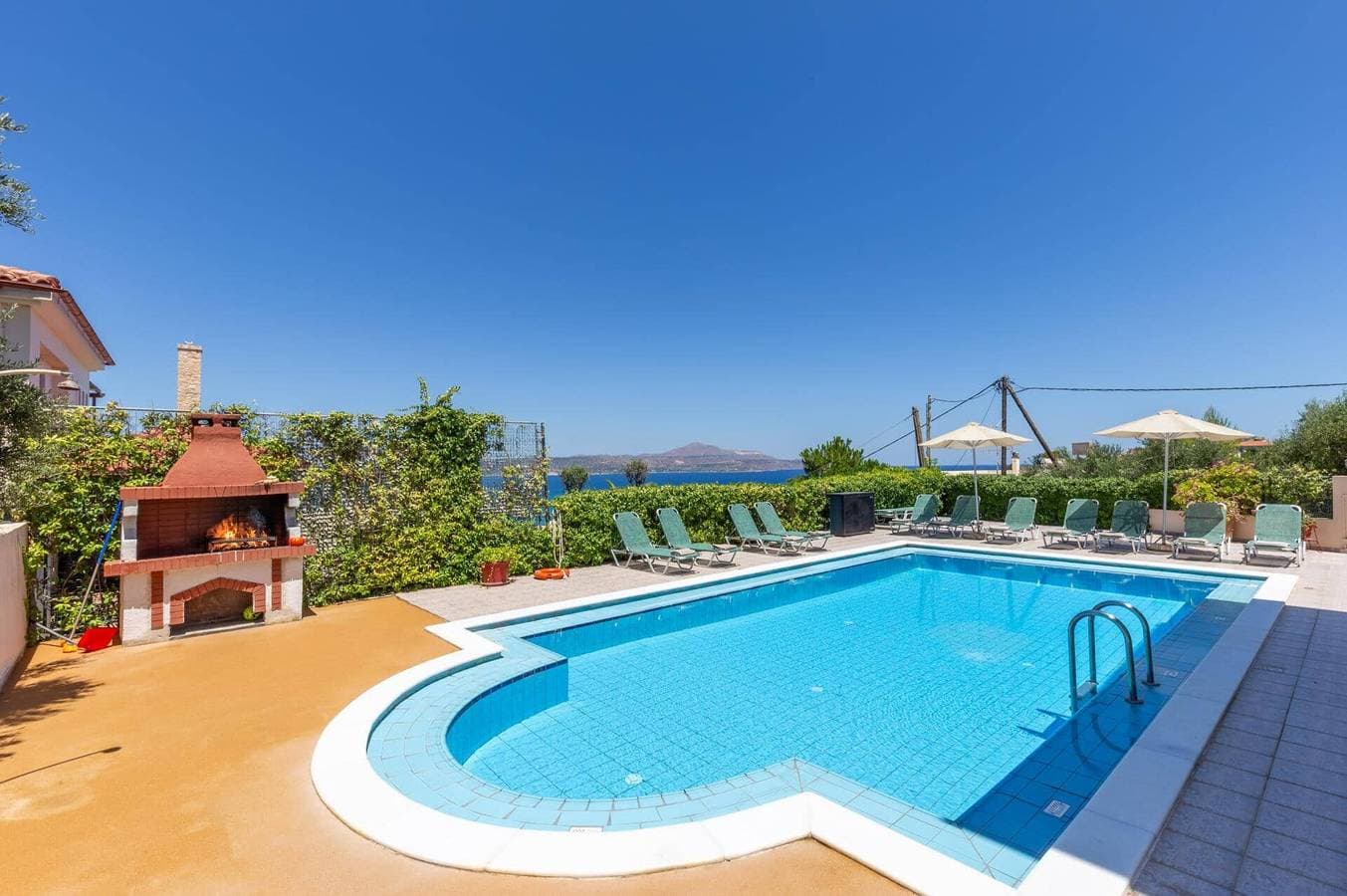 Foto 3 von 40: Villa für 10 Personen mit Garten