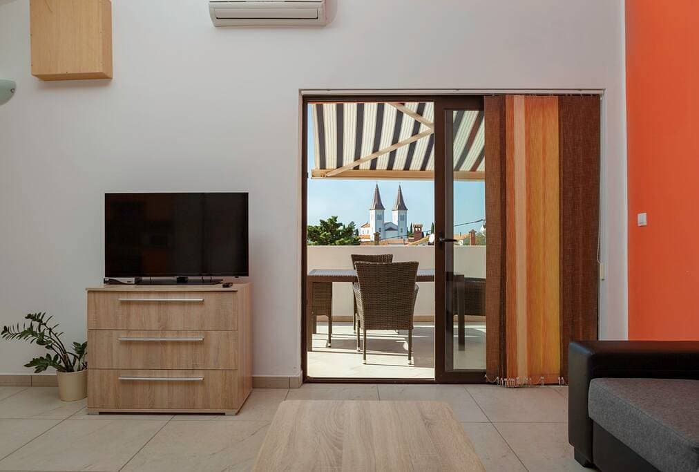 Foto 11 von 23: Ferienwohnung für 4 Personen mit Pool