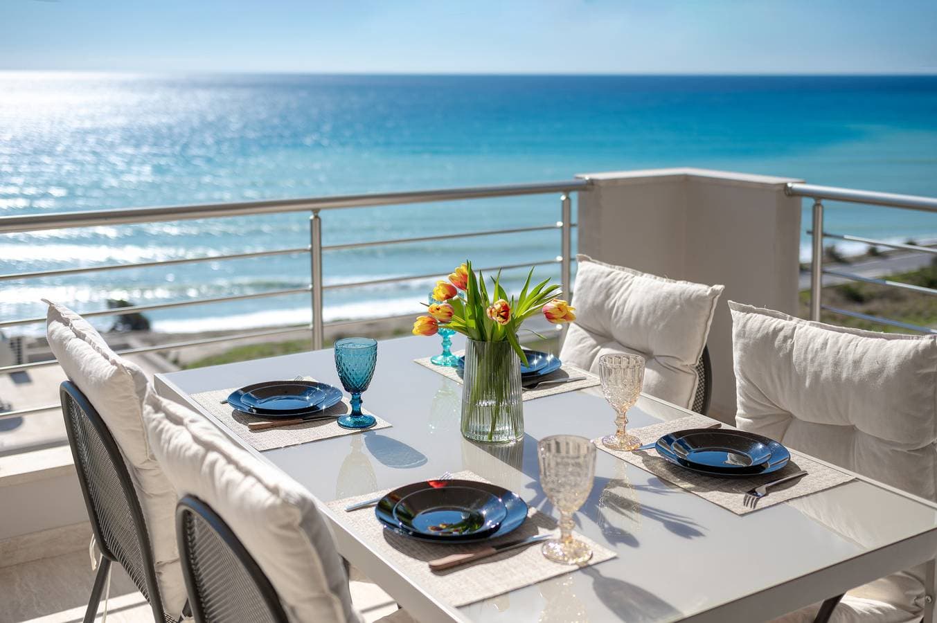 Foto 2 von 28: Kedros Villa 6, Beachfront 20m & Pool