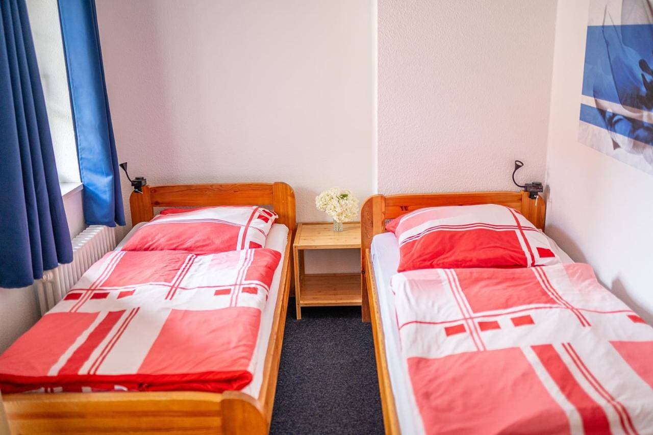 Foto 7 von 8: Standard Twin Room