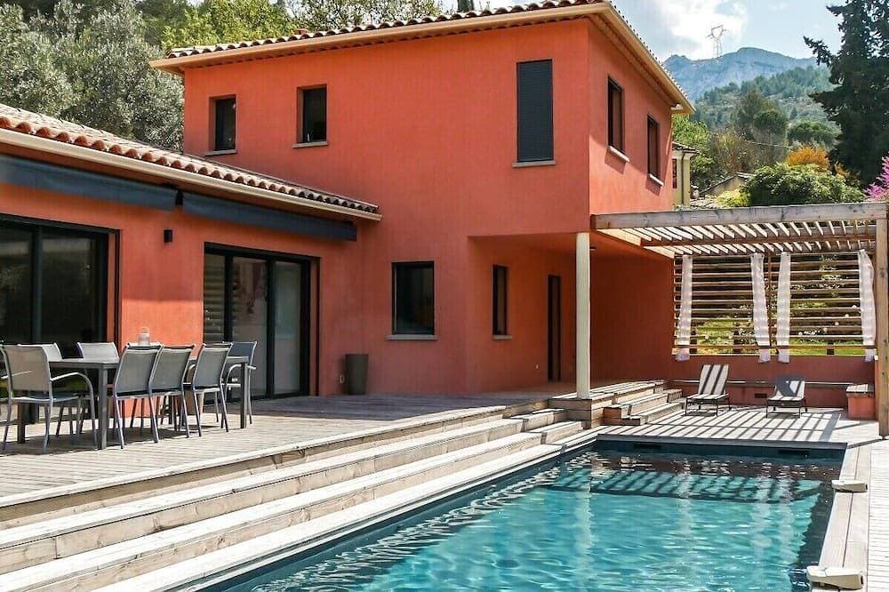 Modern villa near Cassis ! 1