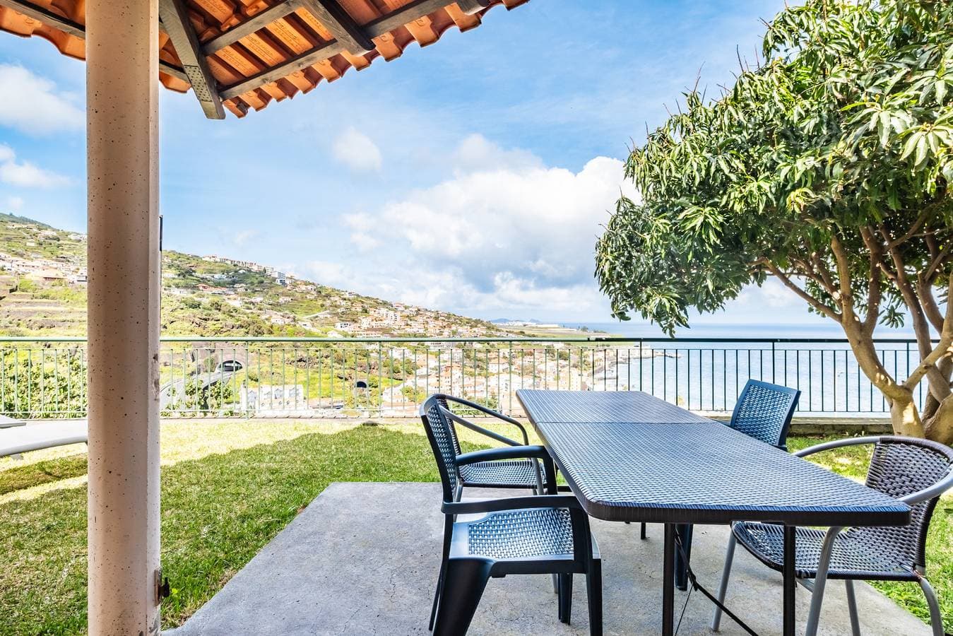 Sea View Villa by Homie 1