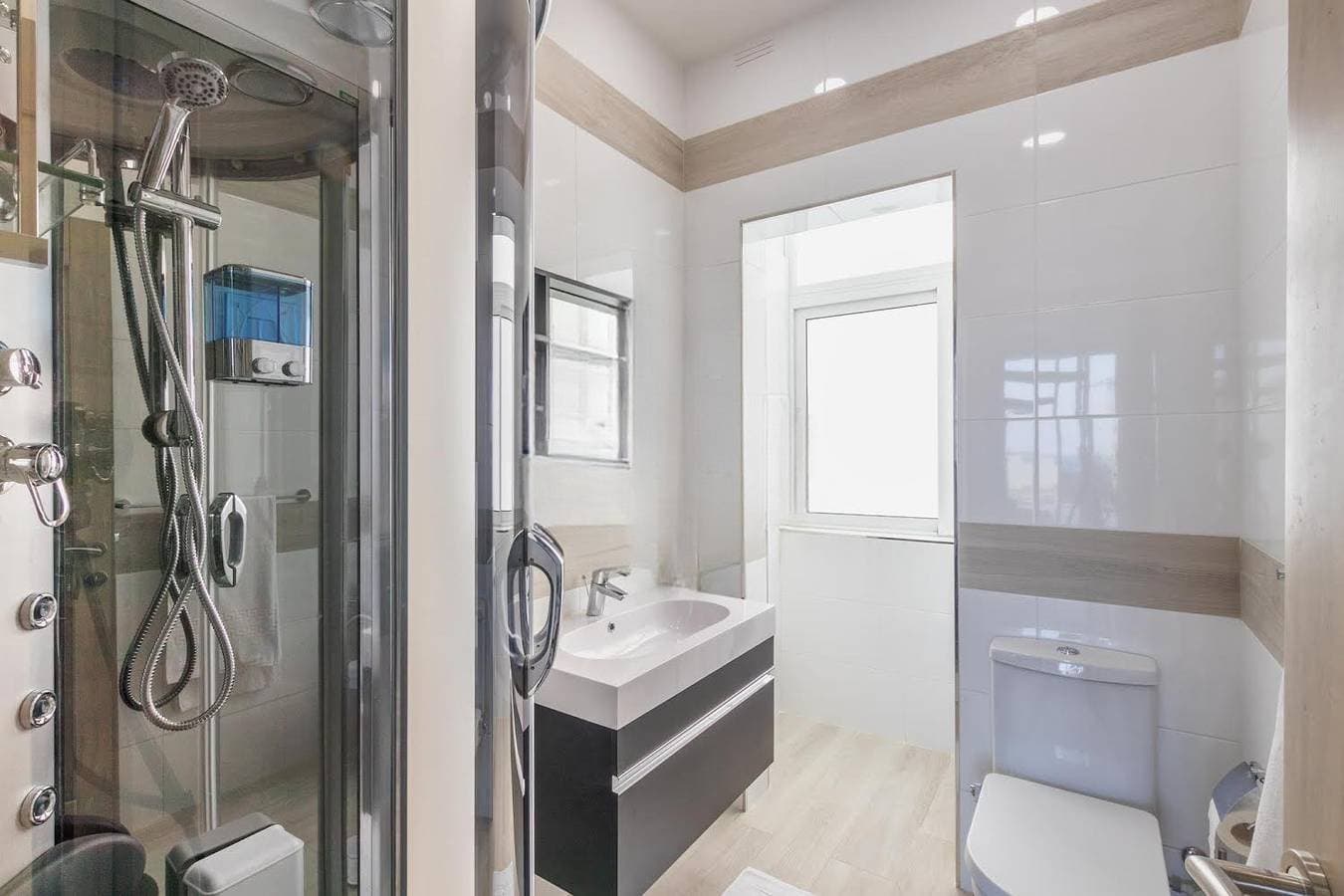 Foto 6 von 25: Ferienwohnung für 6 Personen mit Whirlpool