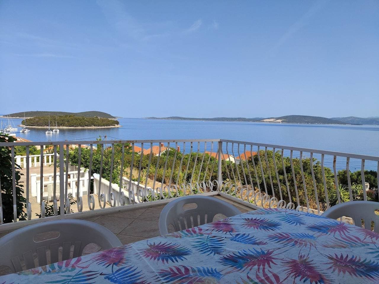 Foto 9 von 10: Holiday Home Maja - Four Bedroom Holiday Home with Terrace and Sea View