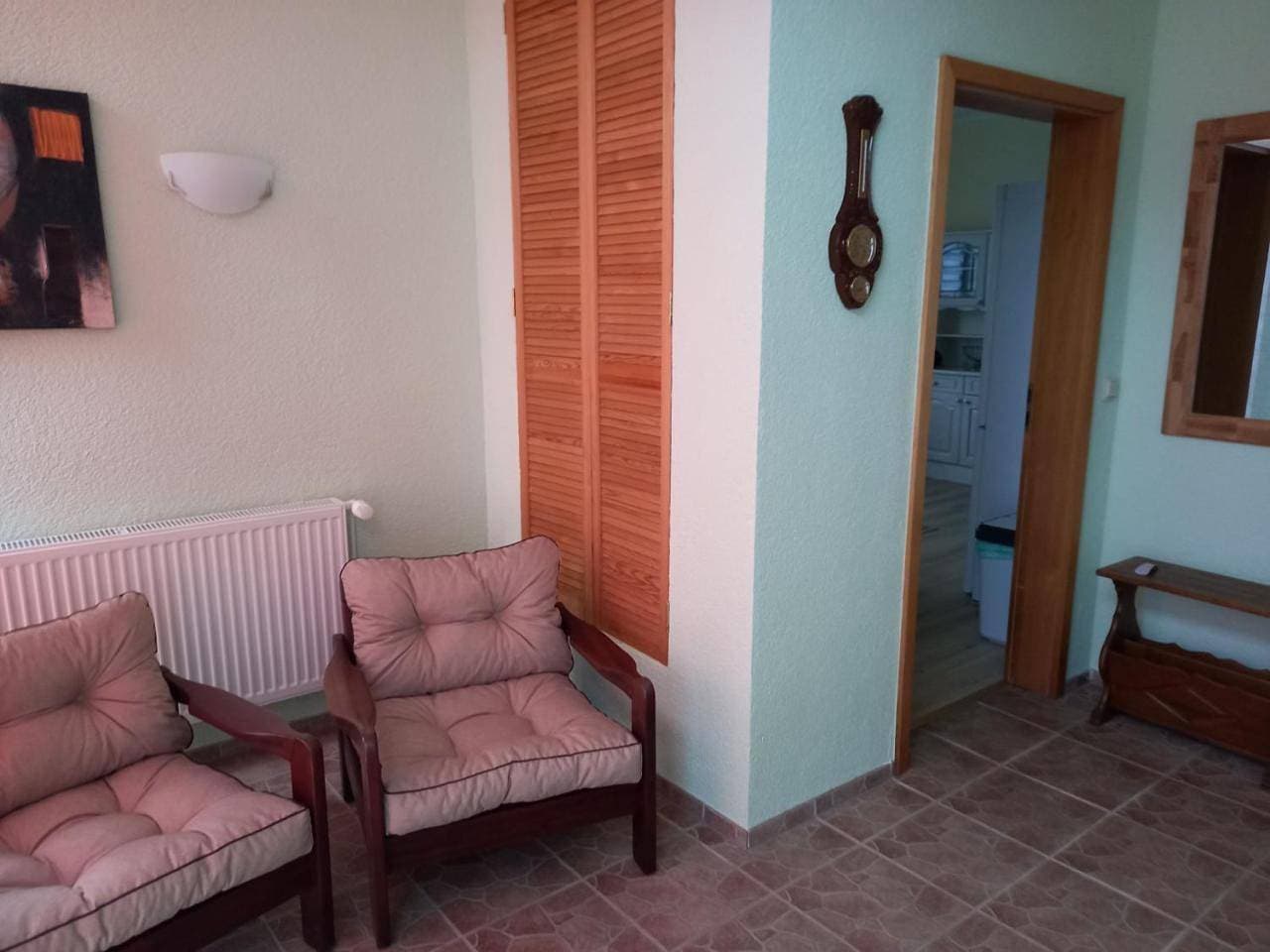 Foto 9 von 18: Two-Bedroom Apartment with Terrace