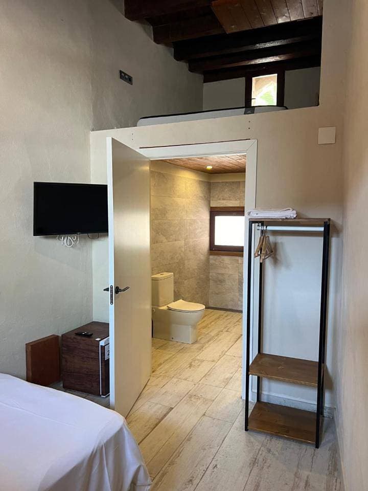 Foto 7 von 8: Double Room - Disability Access