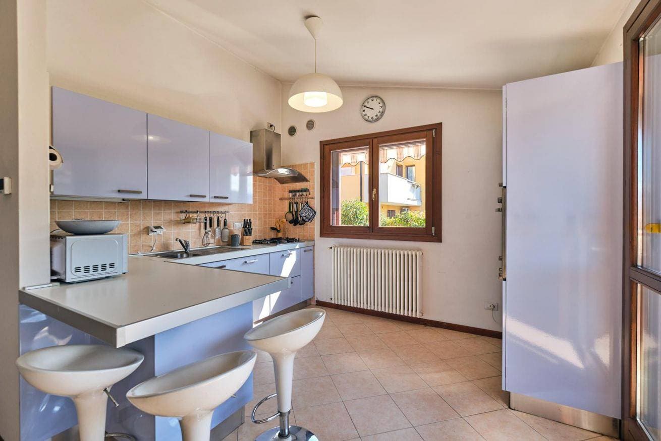 Foto 4 von 16: ApartmentsGarda - Dreizimmerwohnung - Casa Eline
