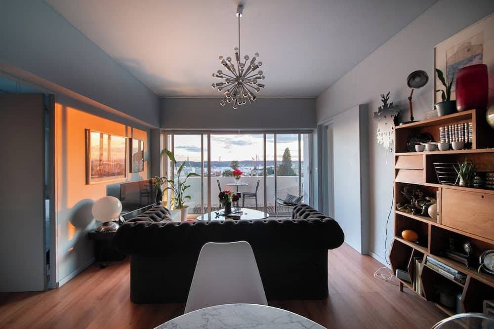 Foto 12 von 26: Lisbon river view design penthouse