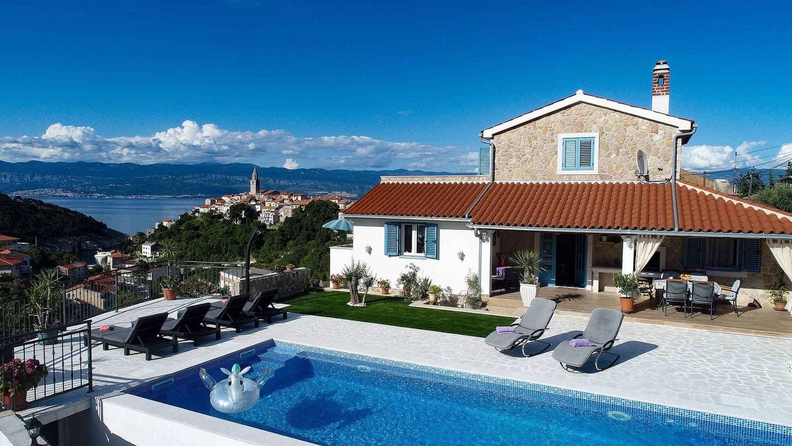 Foto 11 von 50: Ferienhaus mit Pool für 6 Personen