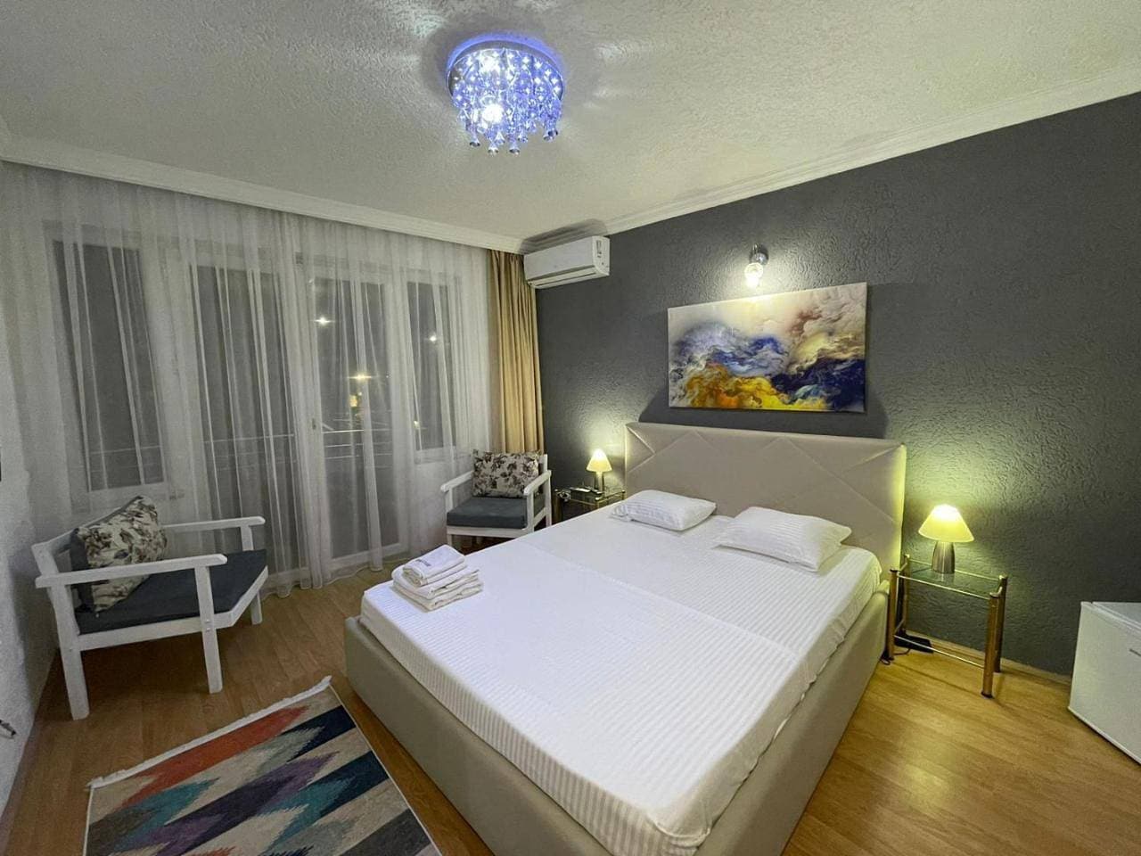 Foto 6 von 14: King Room with Balcony