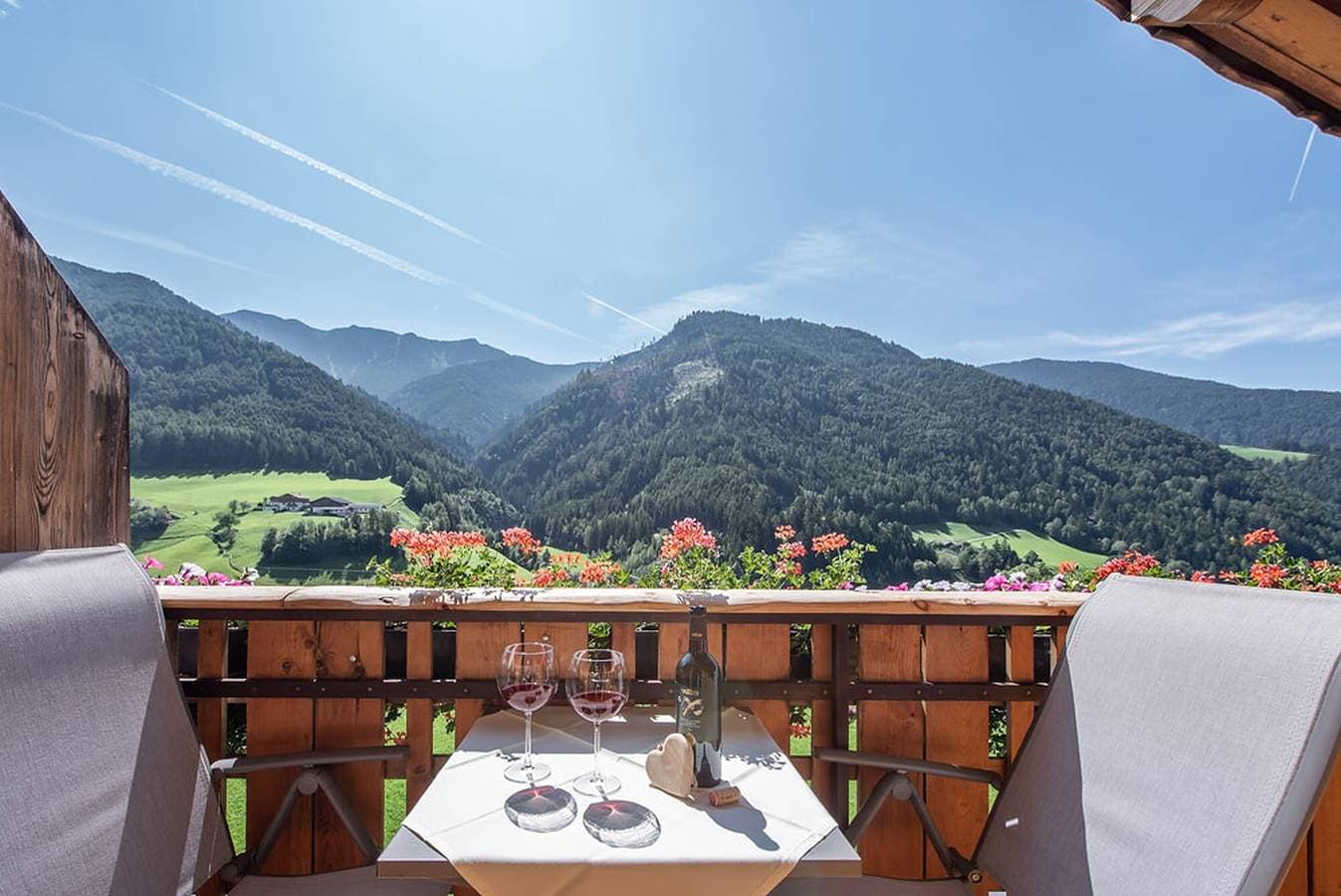 Foto 5 von 19: Ferienwohnung "Oberglarzhof Kirsch" mit Bergblick, Garten & WLAN