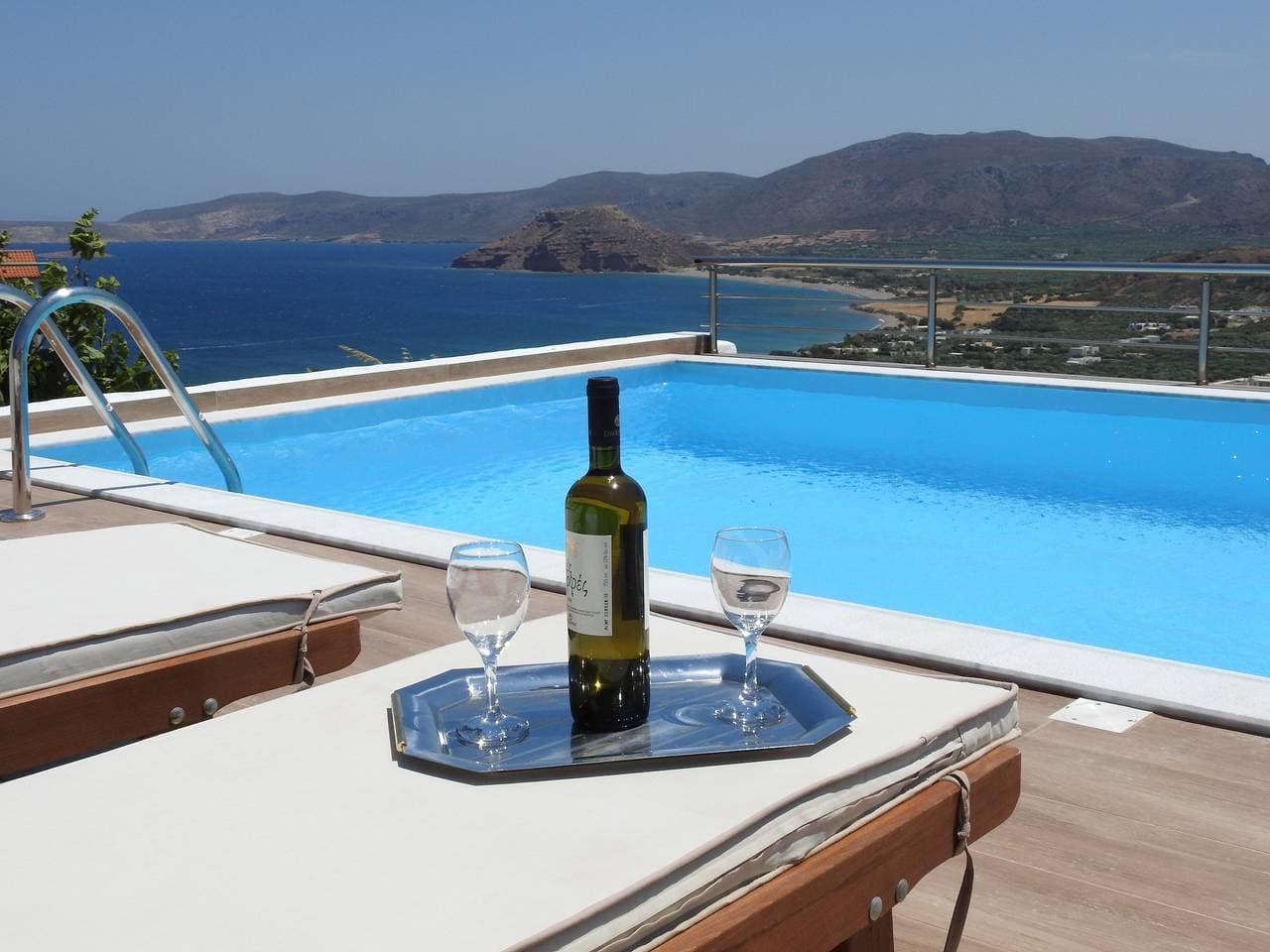 Foto 4 von 45: Villa 'Aiolos' – Swim Spa, Privat, mit Meerblick, WLAN und Klimaanlage