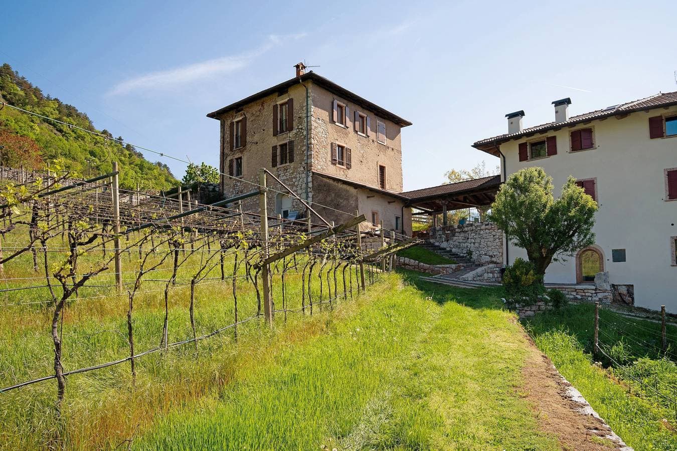 Foto 11 von 29: Ferienwohnung 'Con Giardino' mit Bergblick, Wi-Fi und Klimaanlage