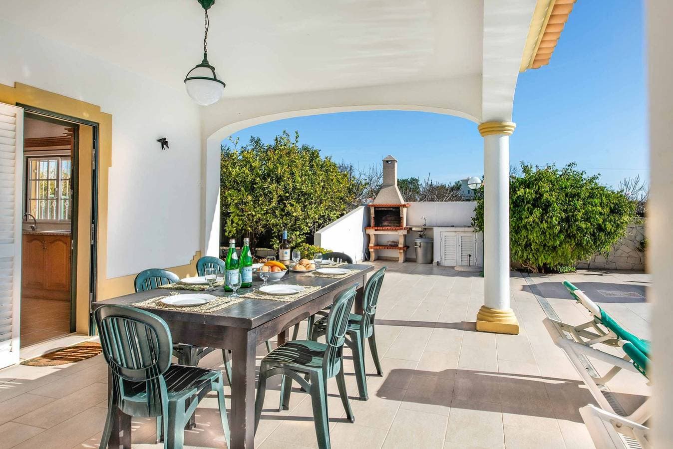 Foto 7 von 37: Villa für 8 Personen mit Terrasse