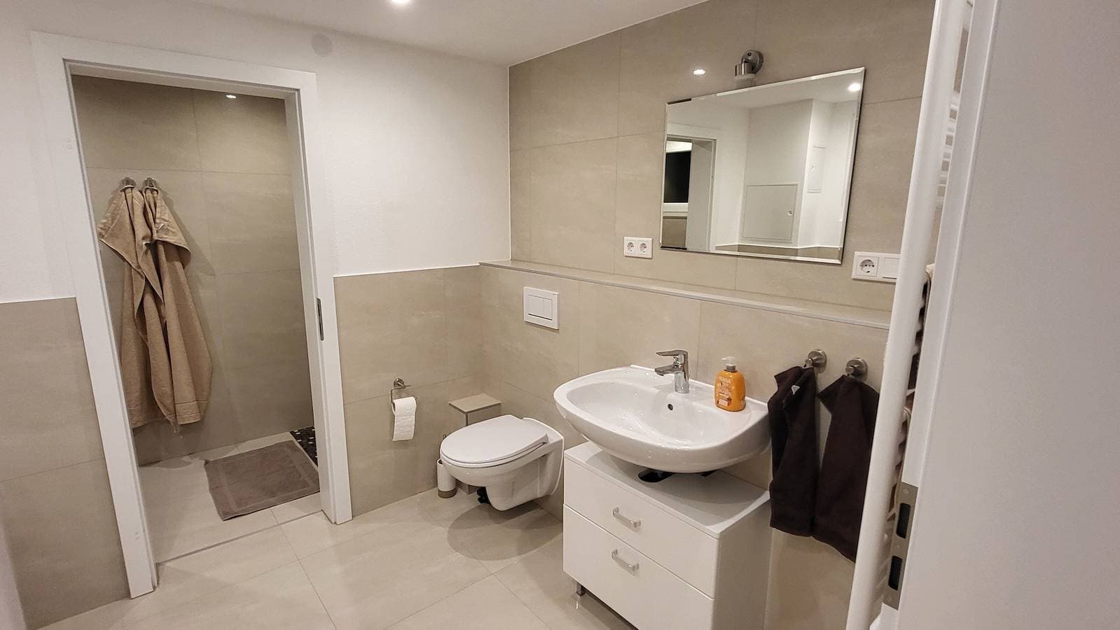 Foto 9 von 10: Ferienwohnung 'Burgstraße' mit privater Terrasse, privatem Garten und WLAN