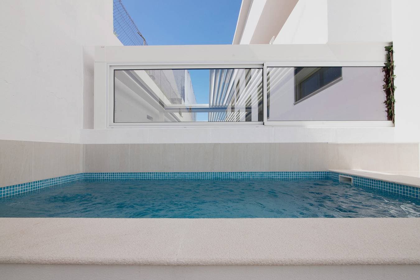 Foto 2 von 30: Ferienhaus 'The Olive Tree' mit privatem Pool, Wi-Fi und Klimaanlage