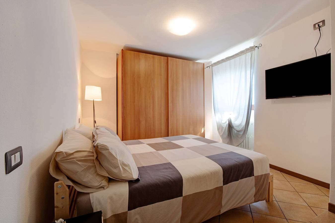Foto 10 von 20: Ferienwohnung im schönen Weingut 'Crotto Palma' mit Seeblick und WLAN