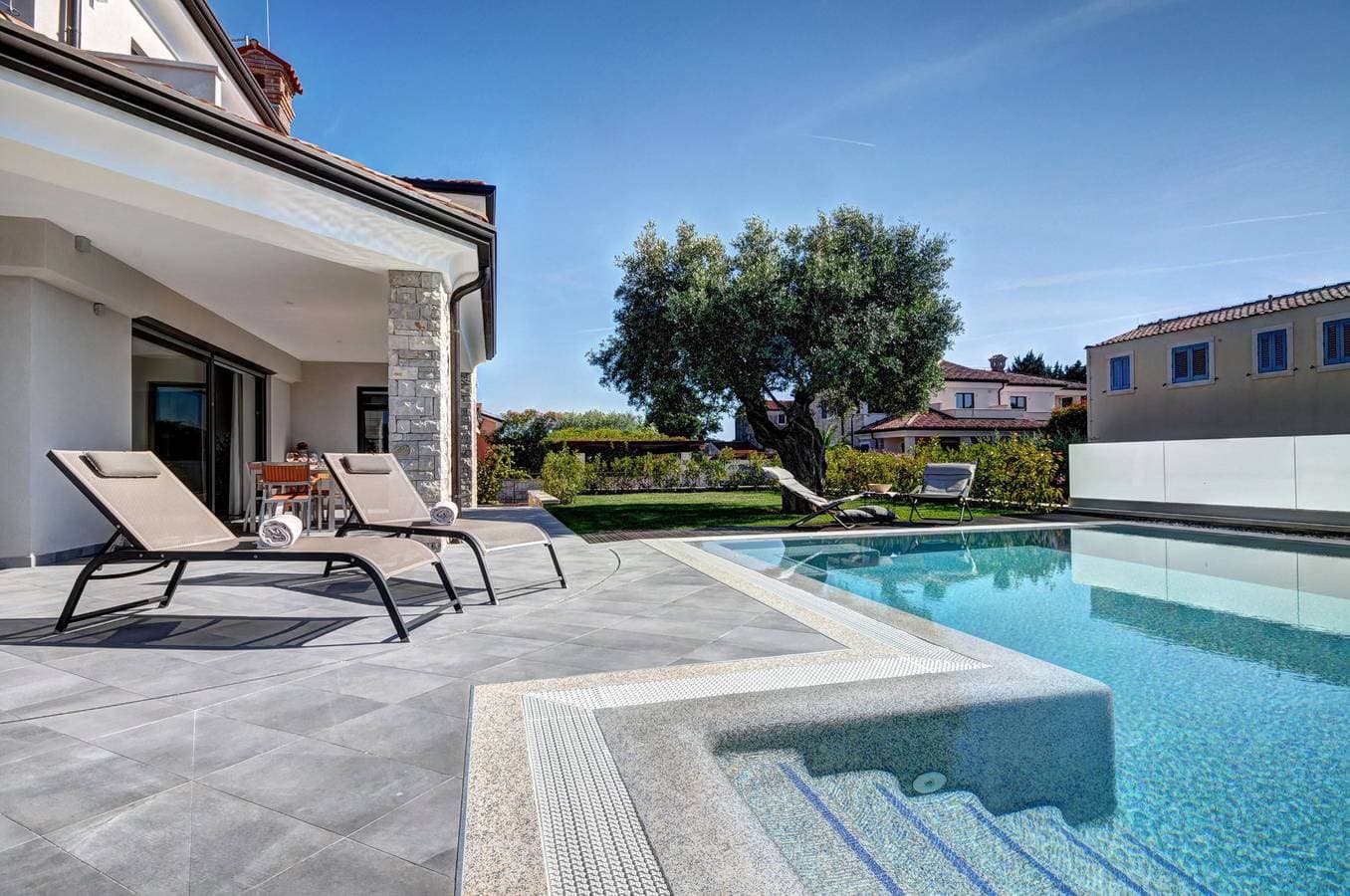 Foto 2 von 35: Villa Emotion mit Pool