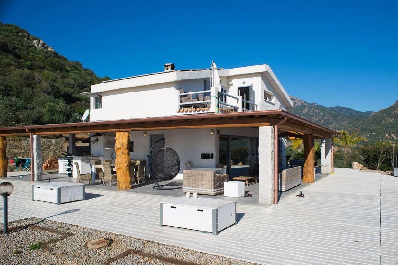 Foto 5 von 72: Villa - Beach Front