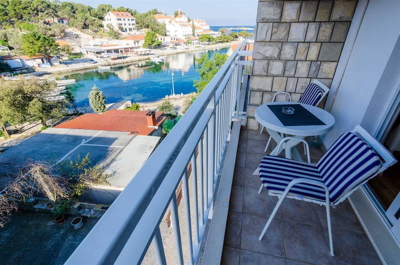 Foto 4 von 20: Juwel von Mljet in Pomena !!