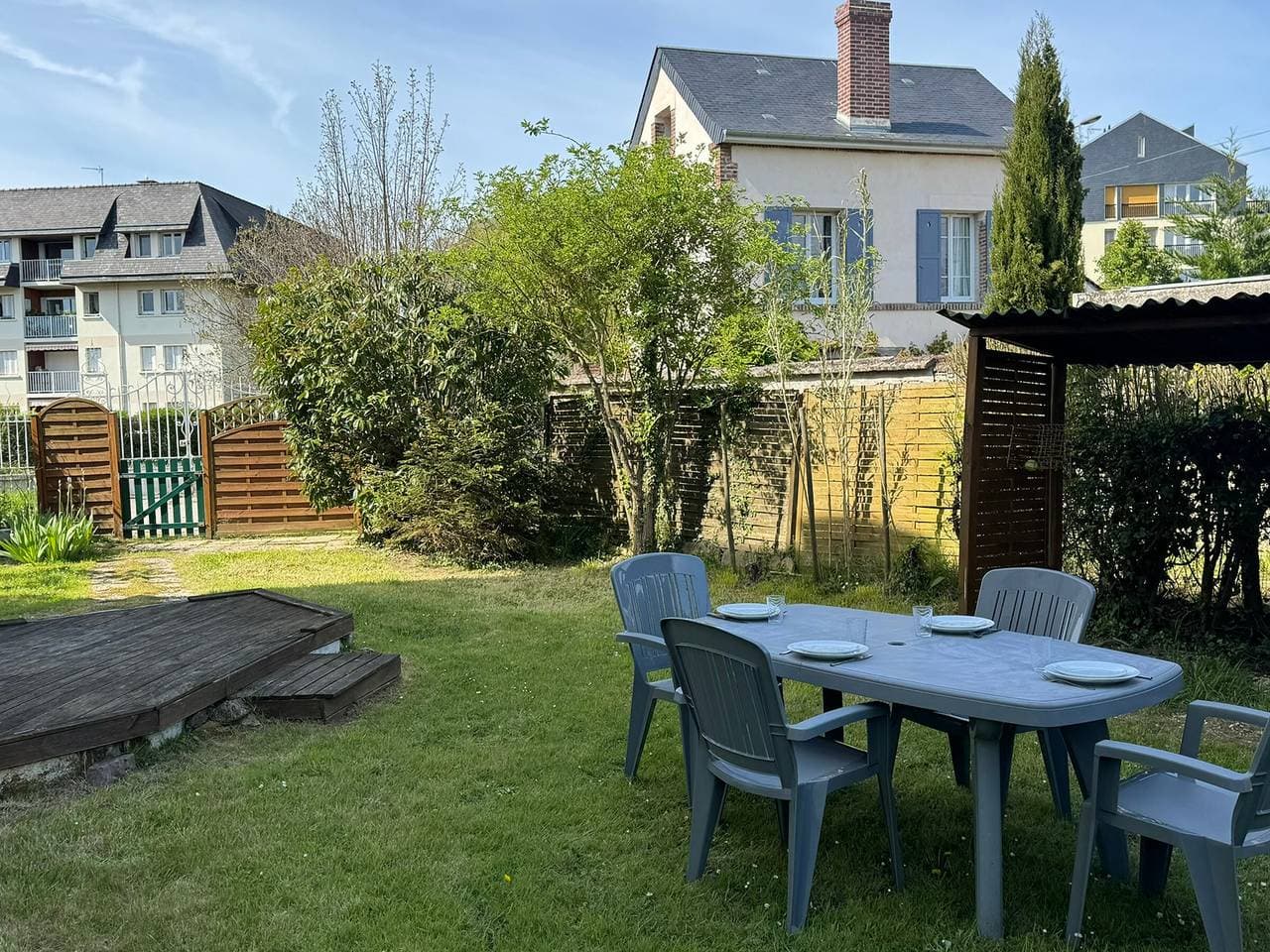 Foto 6 von 16: Cabourg: Großzügige 3-Zimmer-Wohnung mit Garten, nahe Zentrum, ruhige Lage