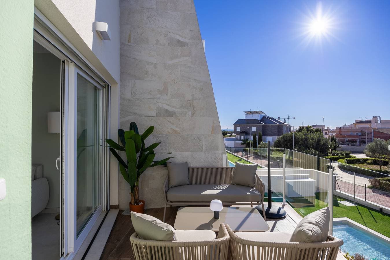 Foto 2 von 59: Marina Garden – Wunderschönes Apartment mit privatem Jacuzzi