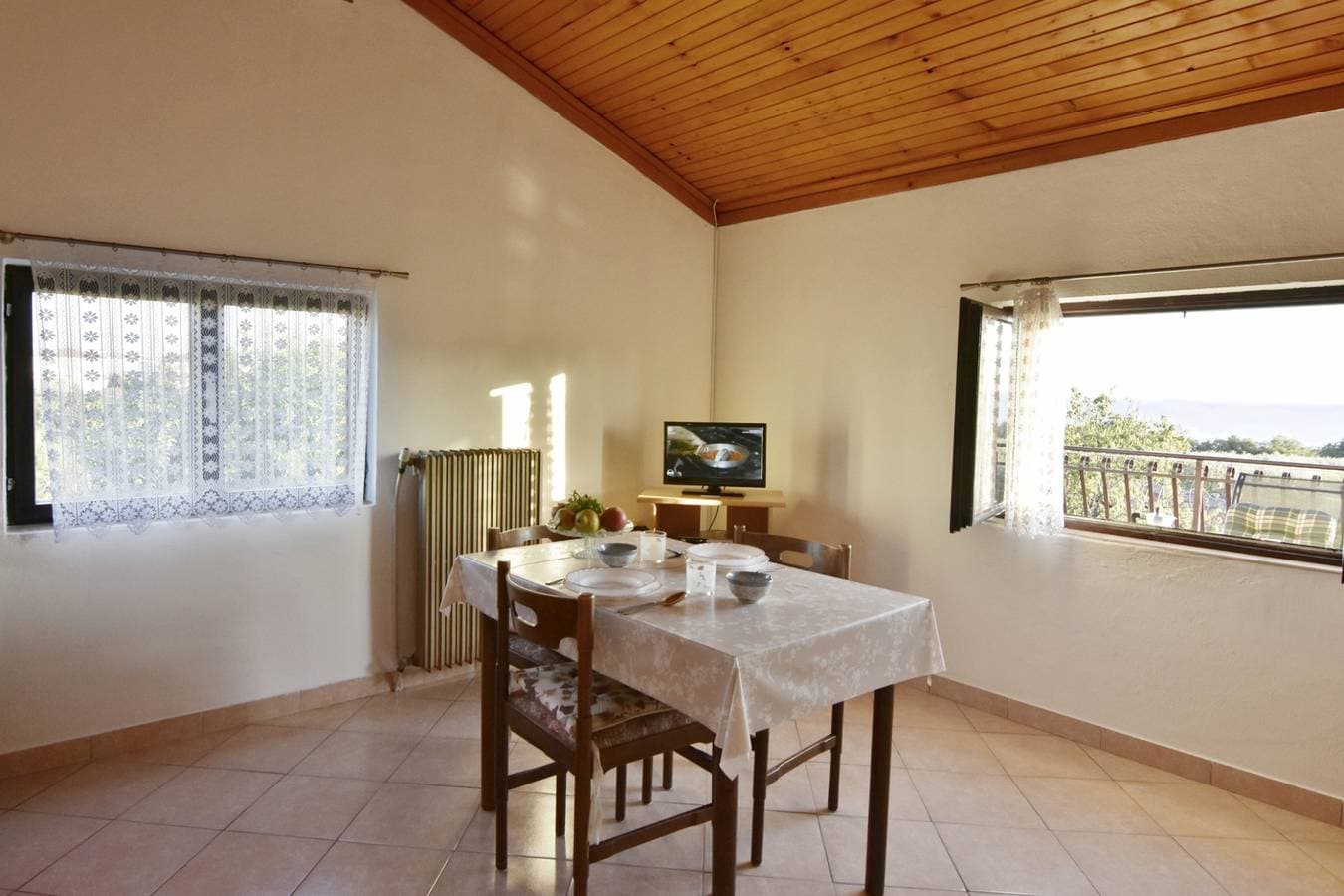 Foto 12 von 39: Charmante Wohnung in Zambratija mit Meerblick